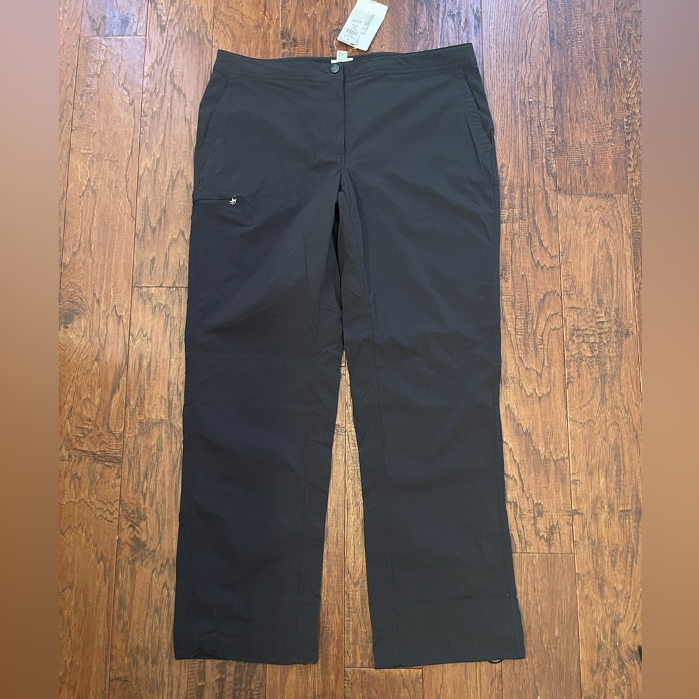 NWT LL Bean Water Repellant Comfort Fit Trail Straight Leg Pants